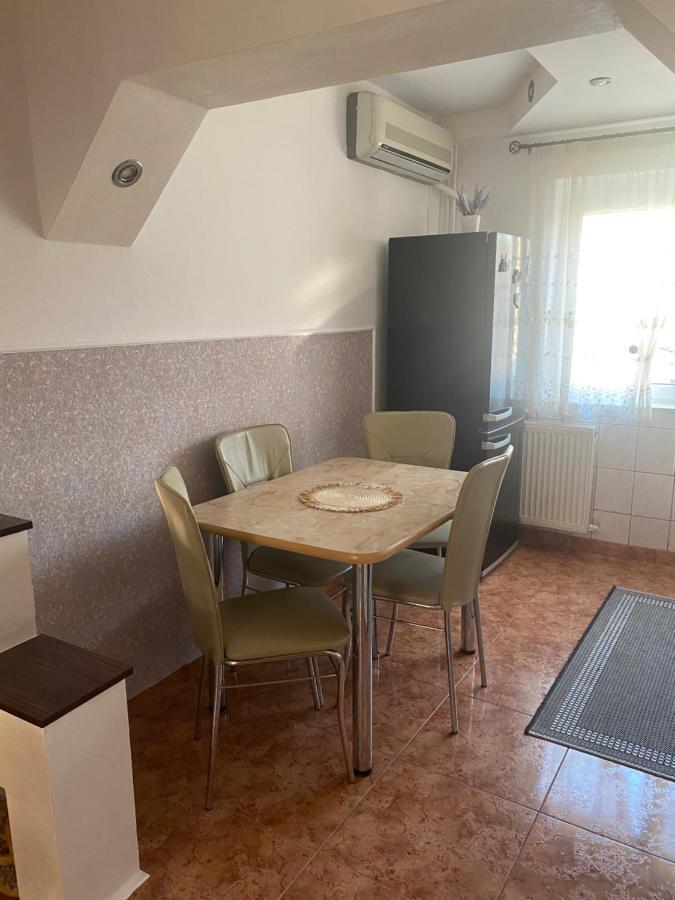 Apartament regim hotelier Oradea Buitenkant foto